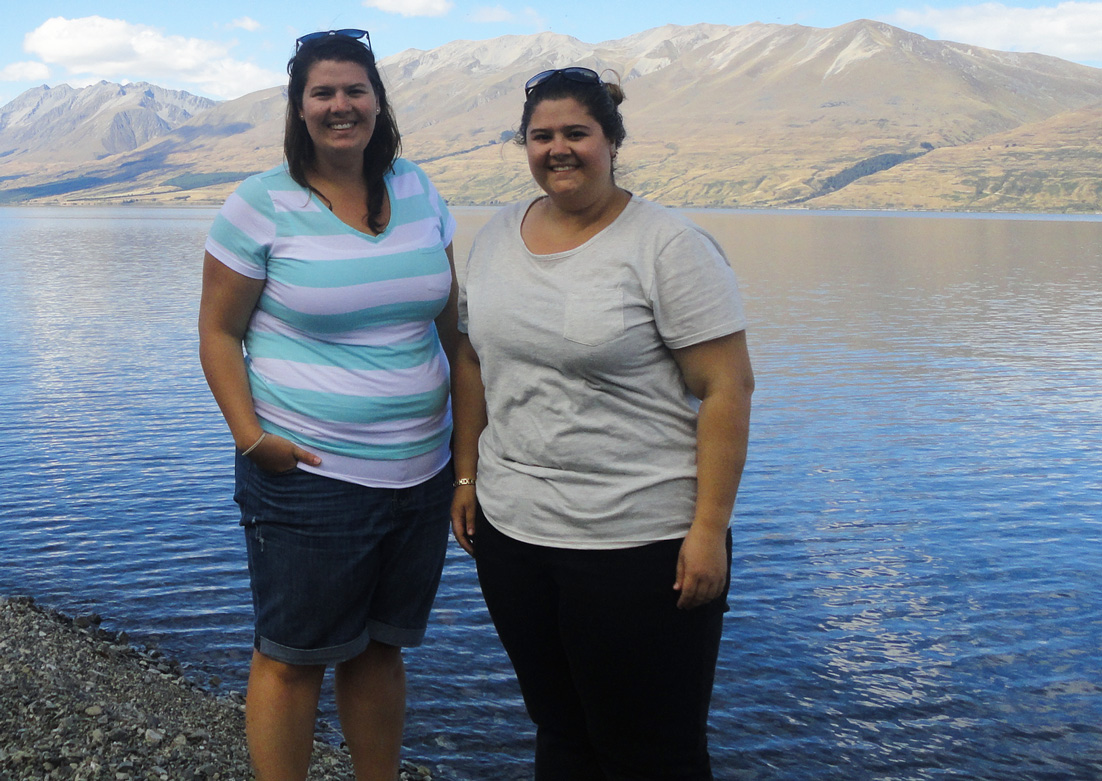 Lauren (right) with her sister in New Zealand